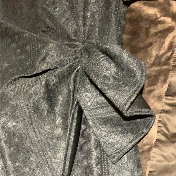 Black Dress - Picture 4 of 7